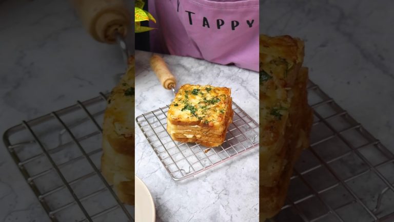 Crispy Outside, Cheesy Inside – Air Fryer Garlic Bread Tower!#recipe #cooking #food #shorts