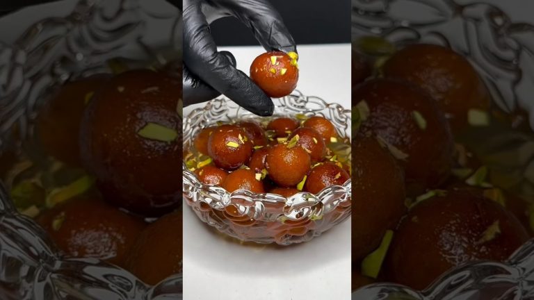 bread gulab jamun😋😋 #gulabjamun #gulabjamunrecipe #gulabjamunlovers #youtubeshorts