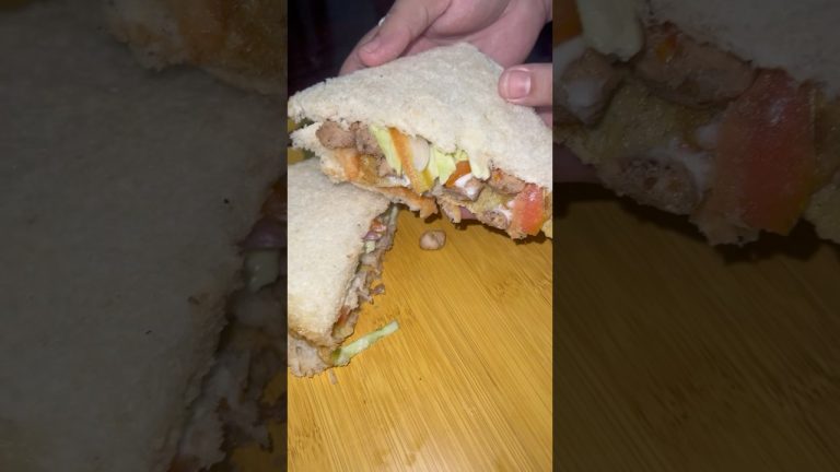 Chicken Egg Sandwich Recipe #tfskitchen #shortsfeed #chicken #egg #sandwich #breakfast #viral