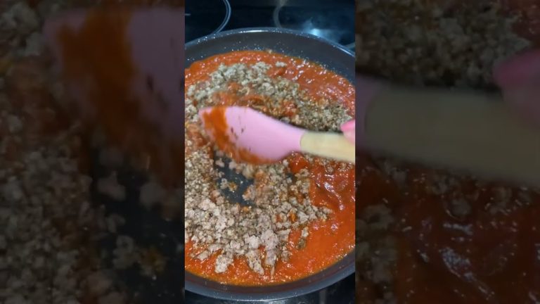 Delicious Bolognese Sauce Worth Making #food #bolognesesauce   #tomatosauce