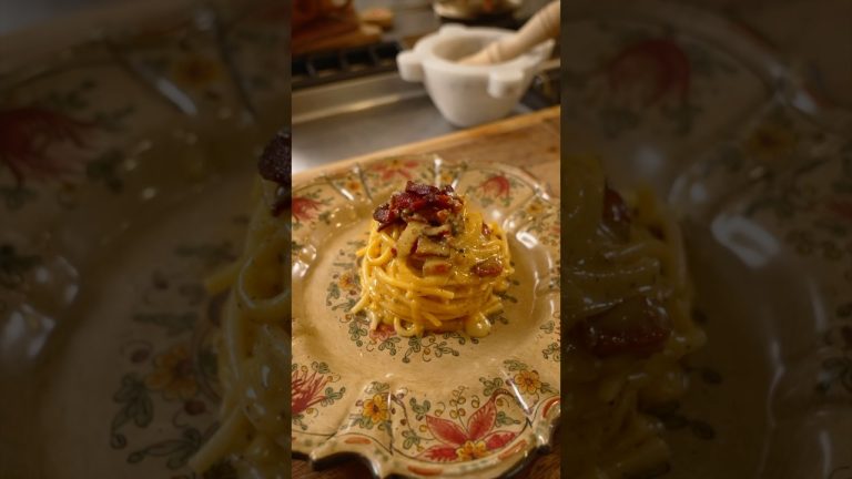 The AUTHENTIC Carbonara #cooking #italianfood #recipe #carbonara #thepastaqueen