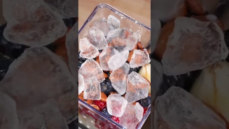 Este smoothie limpia tu cuerpo y te da energía en minutos 🍓💥