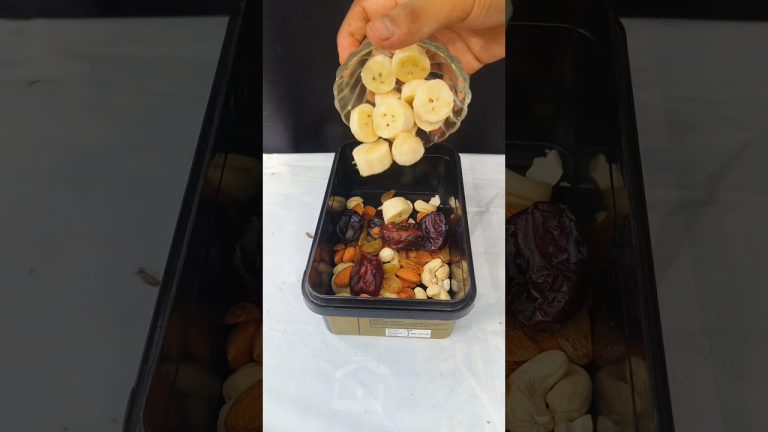 🍌💪🏻banana shake recipe #rjstarfruitandcooking #shorts #trending #viralshort