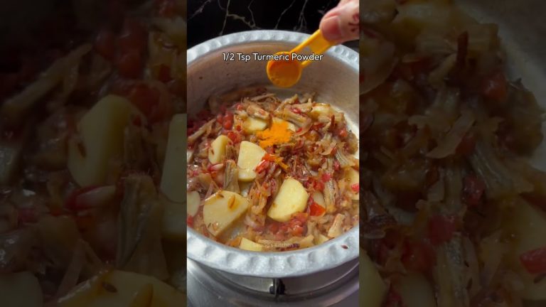 Bombil Batate ka Masala | Bombil Recipe | Seafood Recipe-#bombilrecipe #youtubeshorts