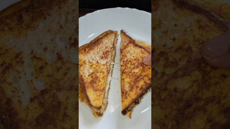 new style breakfast with bread omlette 🥪#breakfast #breadomelette #short #shorts