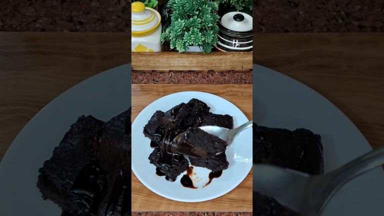 Chocolate Brownie Recipe 🍫 😋 #shorts #brownie #viral #dessert #ytshorts #recipe #cook_with_chikki