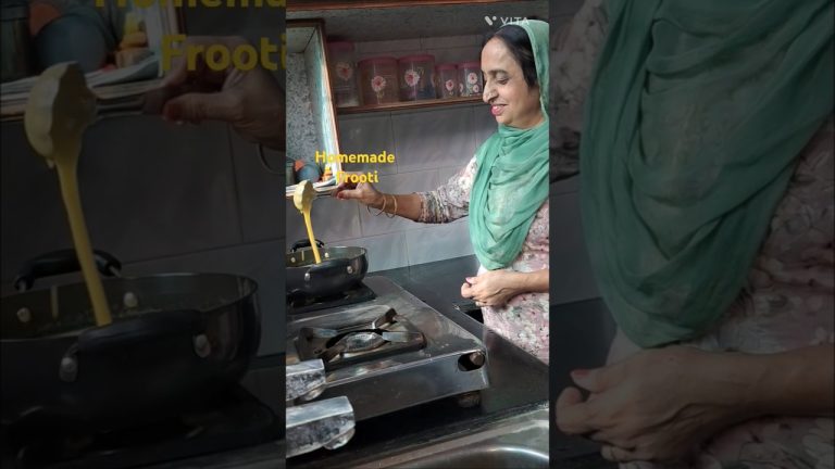 😍ਅੰਬਾ ਦੀ ਰਾਣੀ Homemade Frooti #shorts #food #recipe