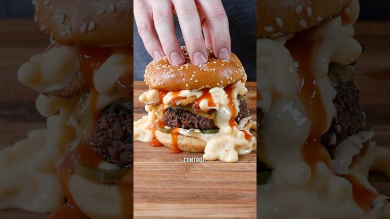 Mac and Cheeseburger: This is America