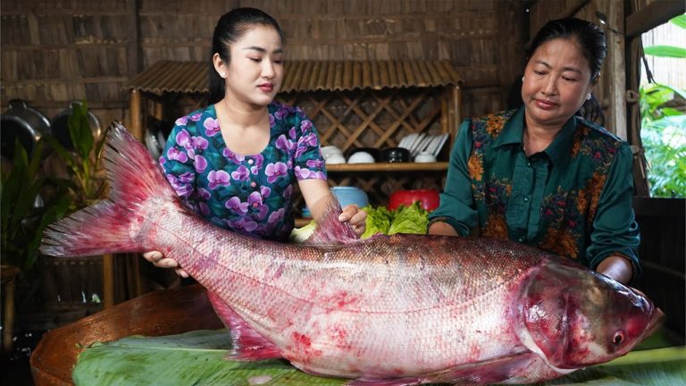 Mother and daughter cooking: Giant fish recipes / Prepare delicious meal for family