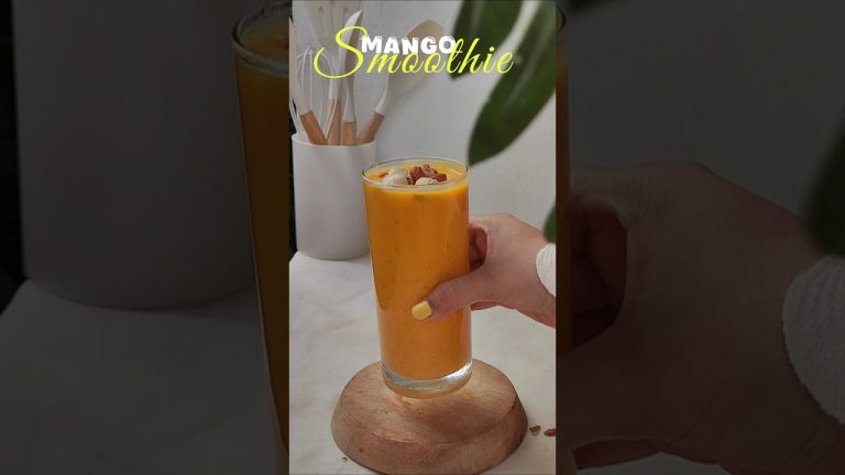 Mango Smoothie Recipe #mangosmoothierecipe #breakfastsmoothie #shorts