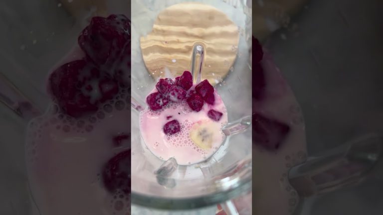 Would You Try this Healthy delicious Smoothie Recipe ? 😋🥤