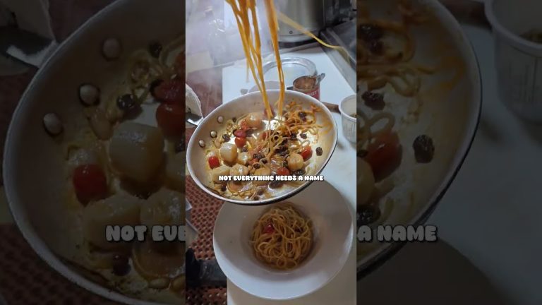 Spaghetti with Scallops, Pine Nuts & Raisins 😎 The Vivaldi Way!