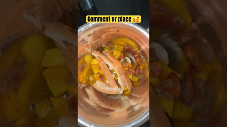 Healthy Mango Smoothie 🥭 🥭 #shorts #yt #trending #mangoseason #smoothie #recipe