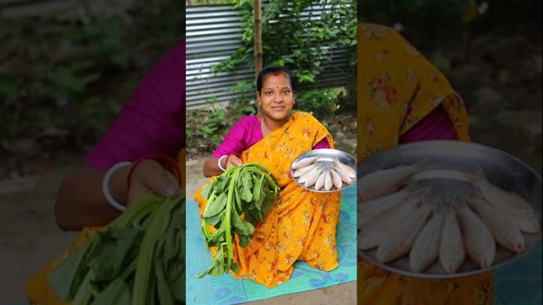 Small Fish Curry With Pui Shak #shorts #fishrecipes #villagefood