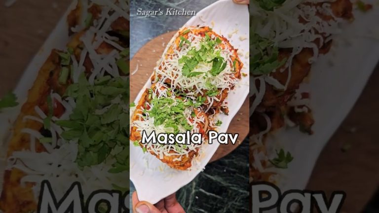 Masala Pav in Monsoon, a must try #Shorts