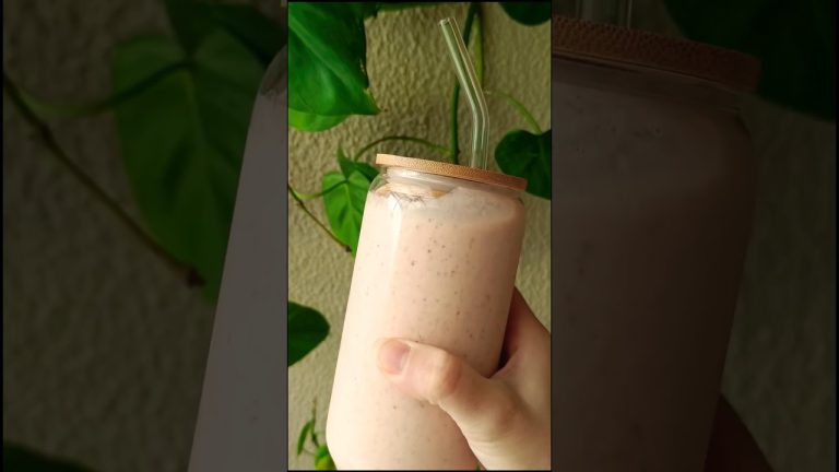 Creamy Strawberry Mango Protein Smoothie Refresher Kids Will Love!🍓🥭