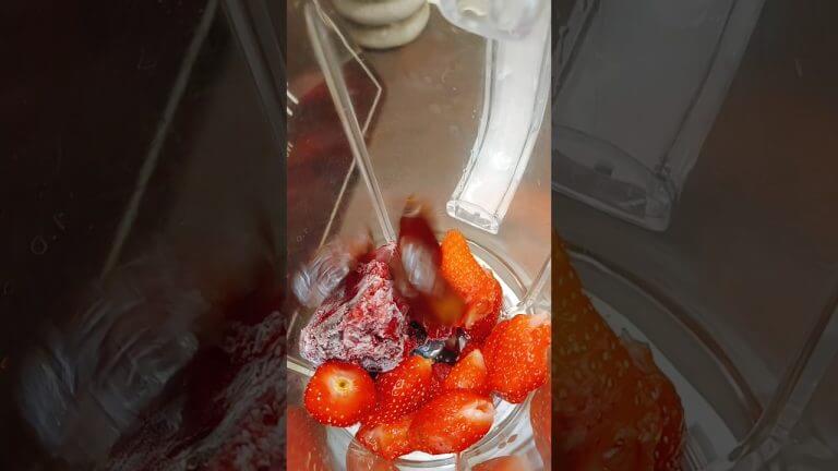 Un bon smoothie pour se rafraichir #smoothie #smoothies #smoothierecipes