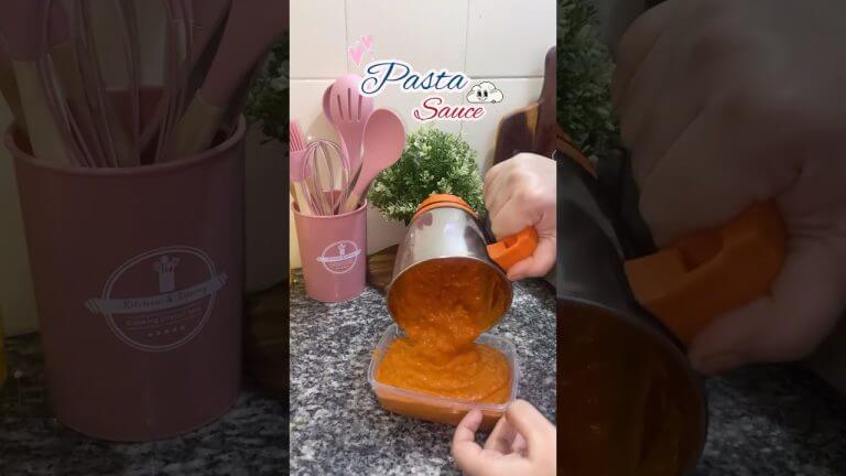 Pasta Sauce #shorts #youtubeshorts #pastasauce #sauce #pasta #food #italiancooking #food