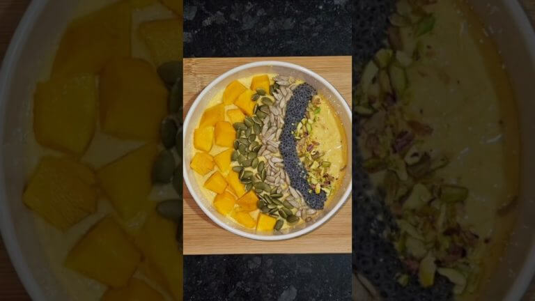 Healthy Mango Smoothie Bowl | Quick Breakfast | #shorts #mango #smoothie #dessert