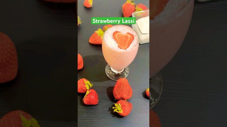 Strawberry Lassi | Strawberry Yogurt Smoothie | Strawberry Buttermilk 🍓How to make strawberry lassi