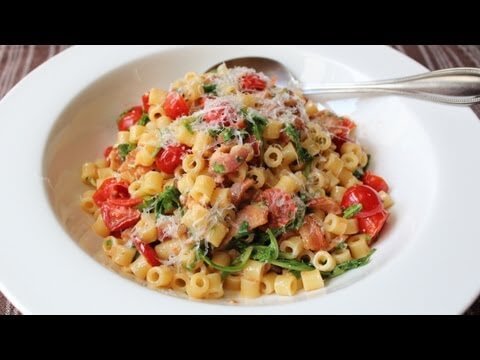 B.L.T. Pasta Recipe – Pasta with Bacon, Lettuce (Arugula), and Tomato Sauce