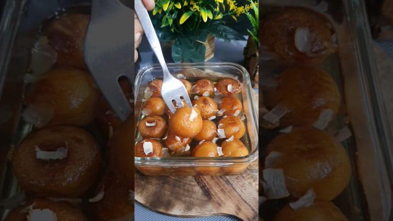 bread gulab jamun #shorts #recipe #shortvideo #easyrecipe #sweet #gulabjamun #youtubeshorts #viral