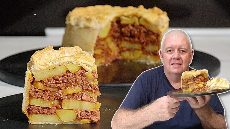 COSORI TwinFry Air Fryer – Layered Mince & Potato Pie