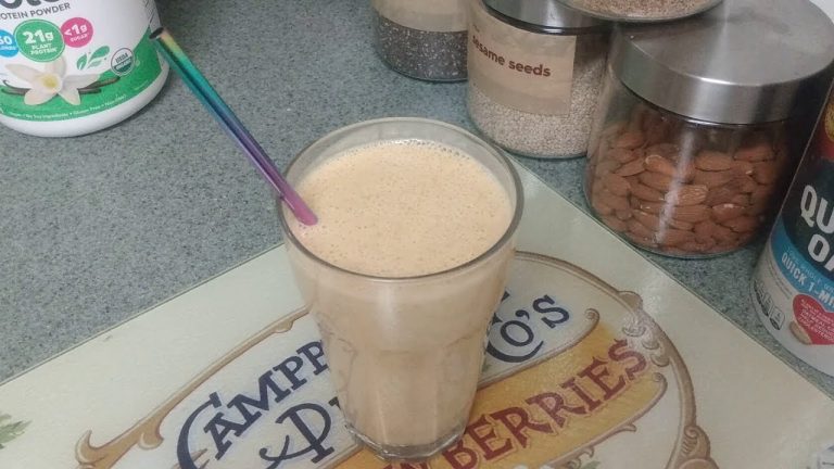 Sweet Potato Smoothie to Boost Your Immunity #smoothierecipes #superfoodsmoothie #proteinsmoothie