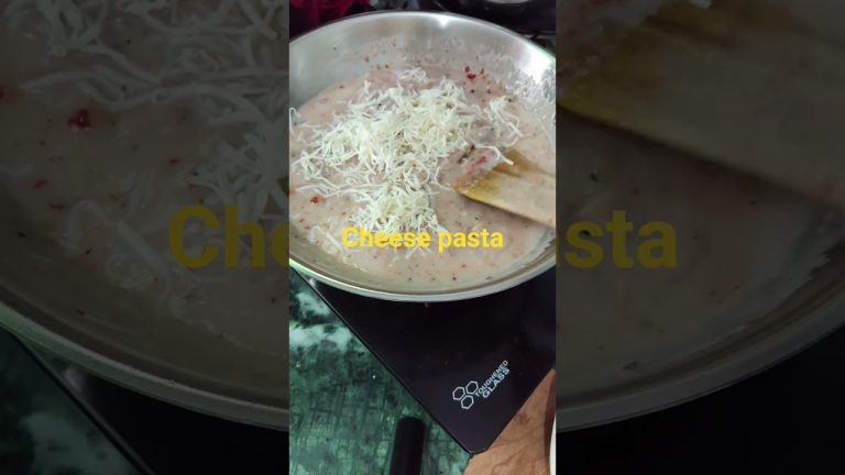 cheese pasta#yammy #shorts #youtubeshorts @tazinkitchenqueen17