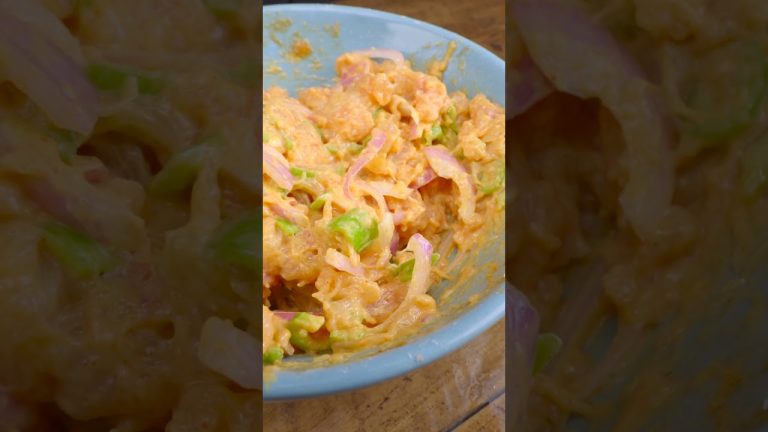 Rainy Day Special🌧️ Hot Chicken Pakoda Recipe! 🔥