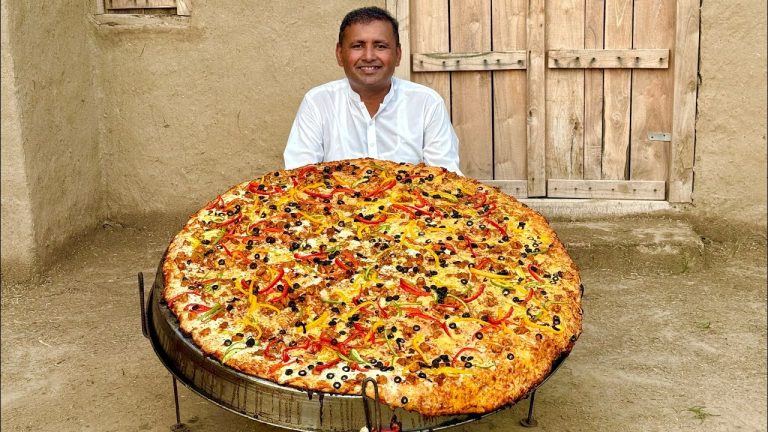 Chicken Tandoori Pizza | Giant Pizza Recipe | Biggest Pizza | How to Make Largest Pizza in Mud Oven