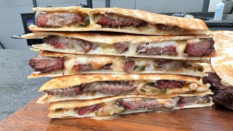 SMOKED STEAK QUESADILLA – geniales Party Fingerfood