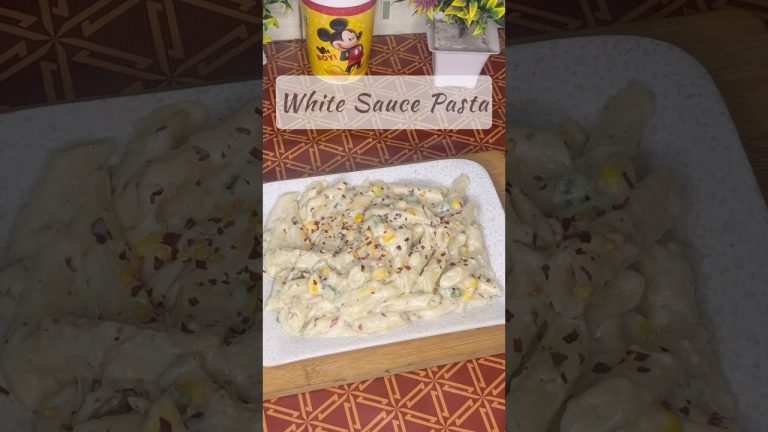Creamy & Cheesy White sauce pasta/white sauce pasta recipe #shorts #whitepastasauce #pasta