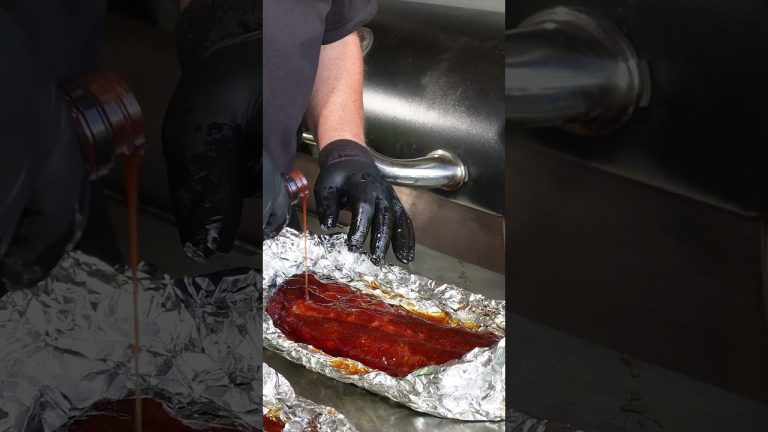 How I Avoid Burning High-Sugar Sauces #ribs #july4thbbq