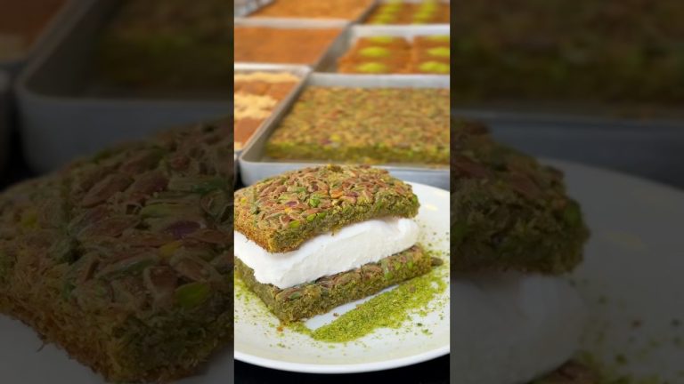 Fıstıklı Kadayıfa Dondurma Gider Mi? #kadayıf #tatlı #şerbetlitatlı #fıstıklı #dessert