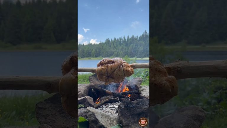 ” GRILLED CHICKEN IS ESPECIALLY DELICIOUS 😋🍗” VillageGrilledChicken #TraditionalCooking #shorts