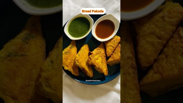 Bread Pakoda Recipe | Monsoon Special Recipe | Stuffed Bread Pakora Recipe #youtubeshorts #monsoon