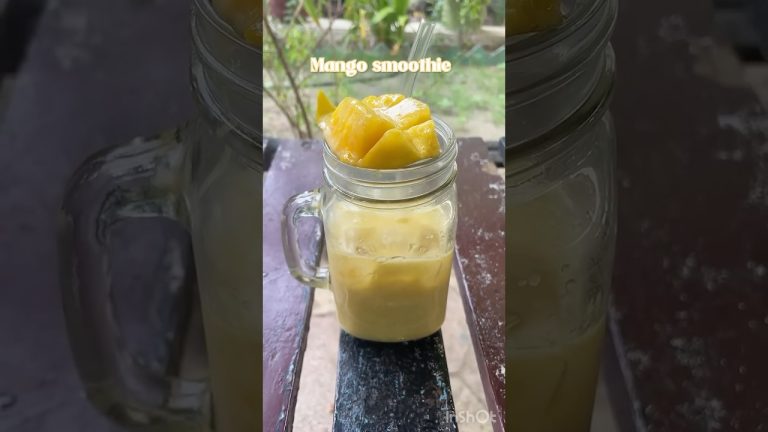 Been obsessed over smoothies 🥭✨#food #recipe #summer #summerbeverage #mango #ytshorts #smoothie
