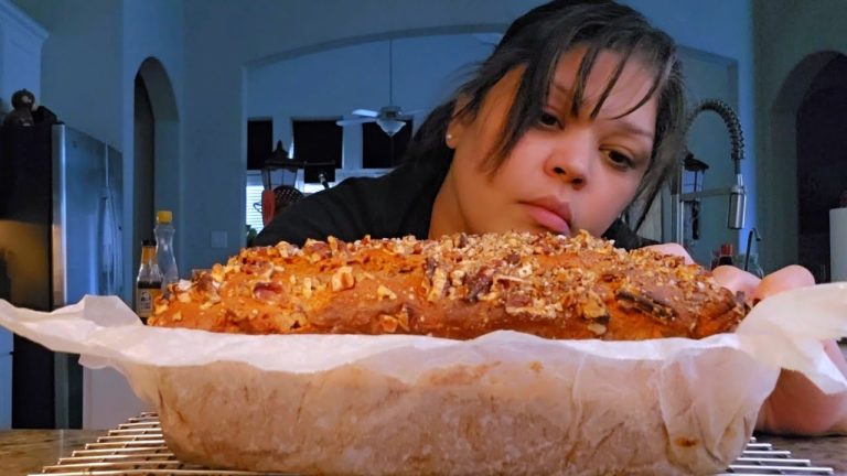 The easiest BANANA BREAD recipe I make!