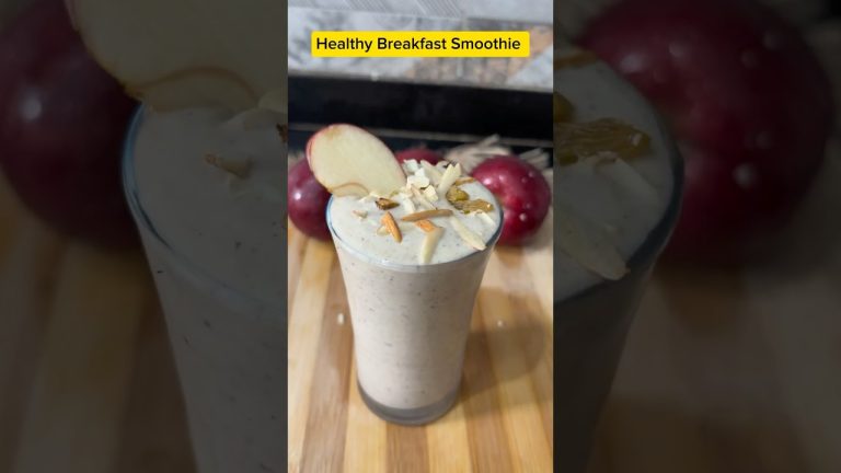 Healthy Breakfast Smoothie in 1 Minute 🥤 | No Sugar, Super Nutritious! #shorts