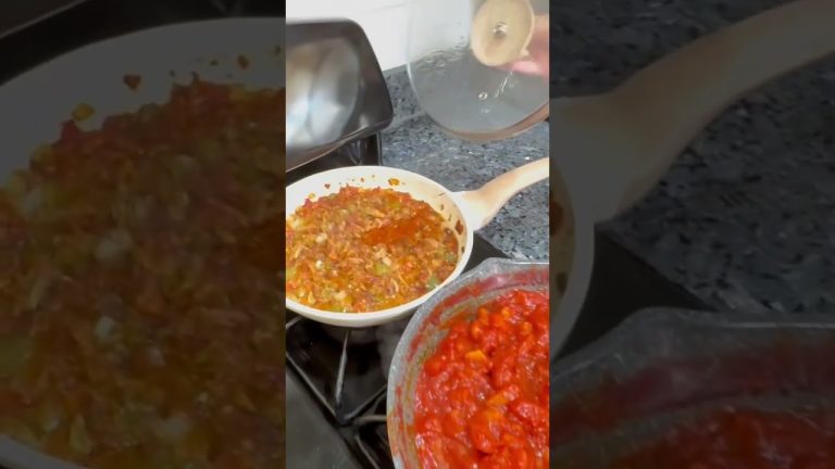 Cómo Hacer Gorditas Fritas Rellenas de Papa con Chile Guajillo y Chicharrón | Receta Mexicana Casera