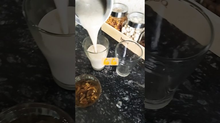 OMG 😱 #recipe #Banana Smoothie !