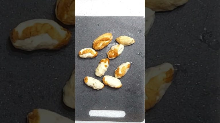 bread roll #shortsfeed #subscribe #food #homecuisine #ytshorts #quickrecipes #recipe #cooking