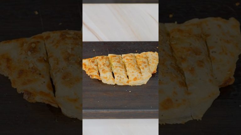 Liquid dough aloo ka paratha #bharatzkitchen #food #cookingrecipes