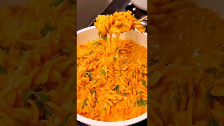 Red Sauce Pasta Recipe #shorts #pasta #recipeshorts