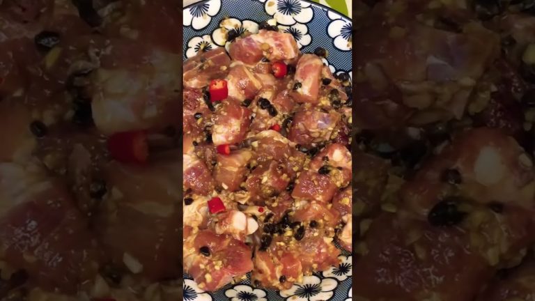 STEAM PORK RIBS IN BLACK BEANS & GARLIC #food #shorts