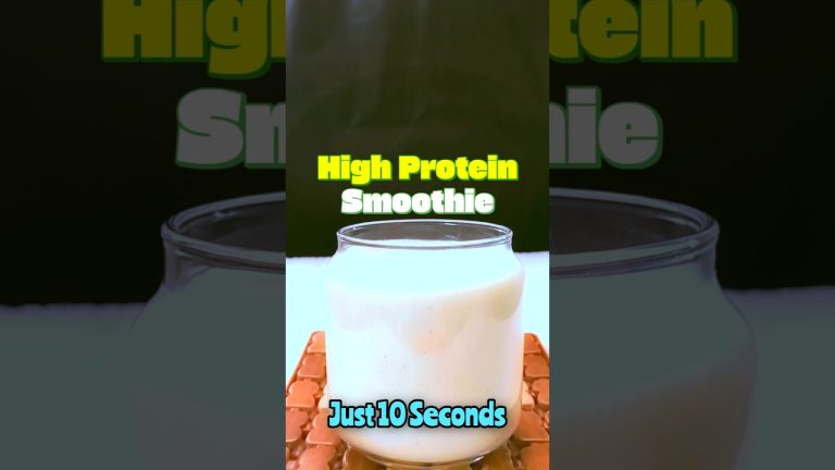 10Second Smoothie for Muscle Gain | Easy Healthy Breakfast Recipes #shorts #musclegain #smoothie