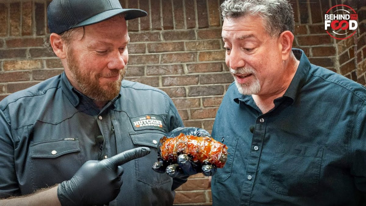 I Got FED the ORIGINAL Texas Twinkie @ Legendary Hutchins BBQ!