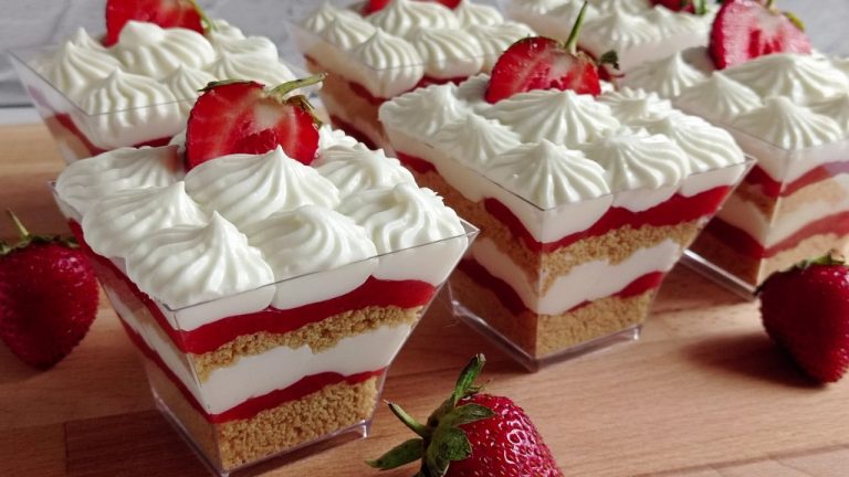 🍓 Strawberry No-Bake Dessert Cups Recipe | No eggs! | Mini cheesecake