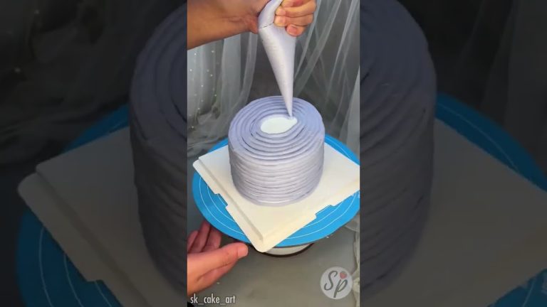 This Teddy Bear Cake Art Will MELT Your Heart 🧸💘